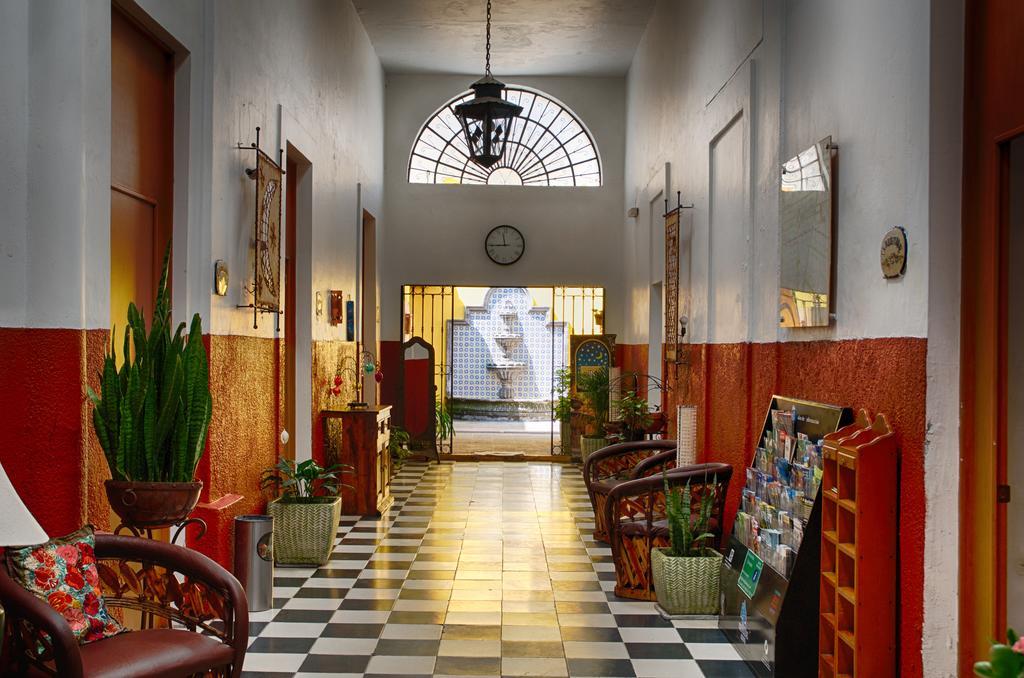 Hostal De Maria Guadalajara Exterior photo