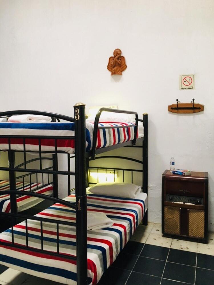 Hostal De Maria Guadalajara Exterior photo
